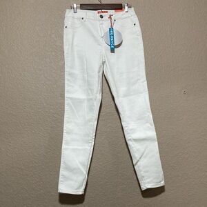 NEW!! 💛👖Astro Denim/hi rise and ankle skinny(will to go down $25)